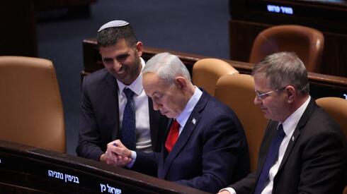 מלחמת בג"ץ-ממשלה: הרשות השנייה כדגל הסלמה פוליטי